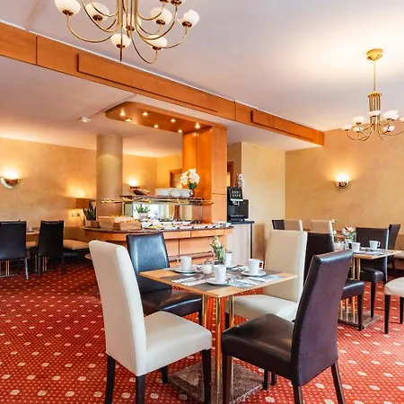 Hotel Rieker Stuttgart Hauptbahnhof-3